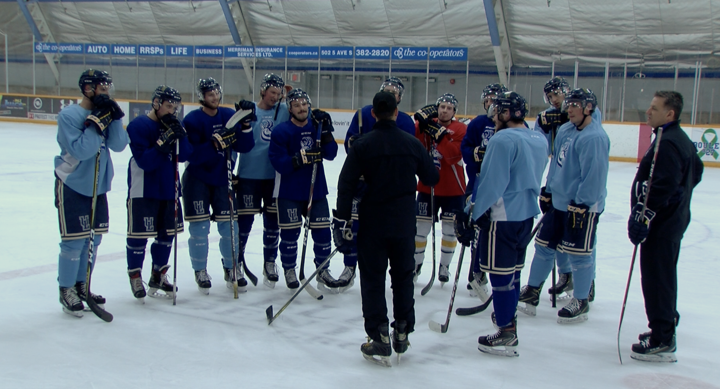 University of Lethbridge hockey team looks to turn season around while honouring former captain